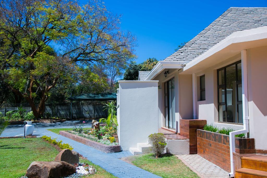 Hotel Jacaranda Harare Exterior foto